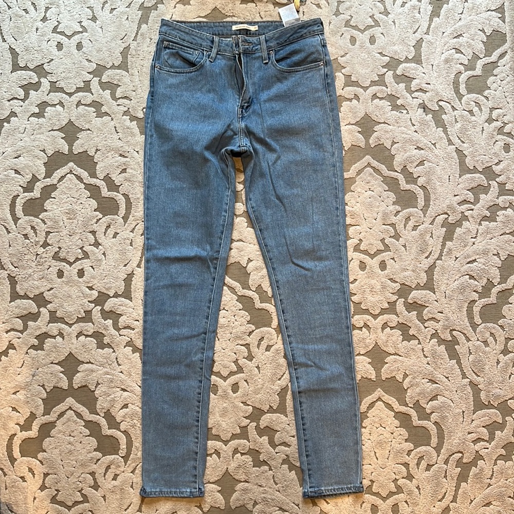 Levi’s 721 hi rise stretch size 30